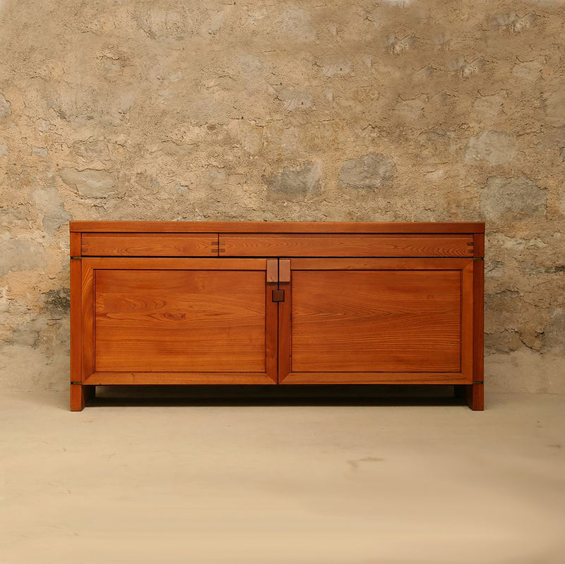 R08 Sideboard