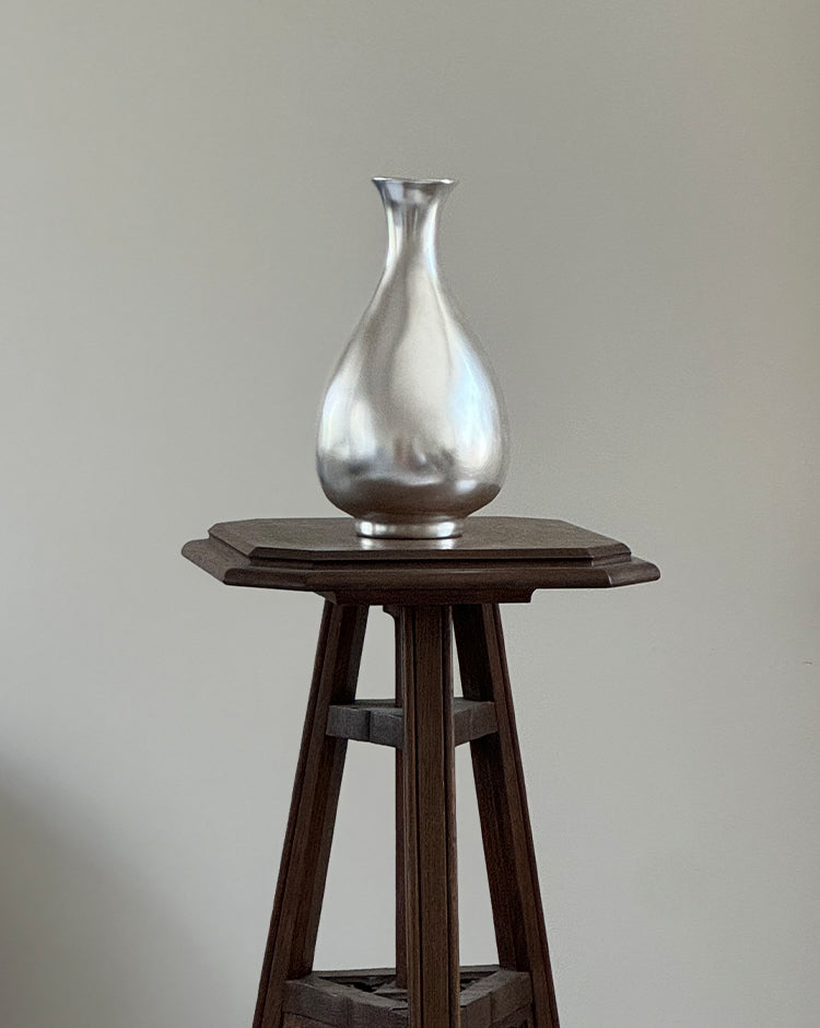 Bottle Form Vessel