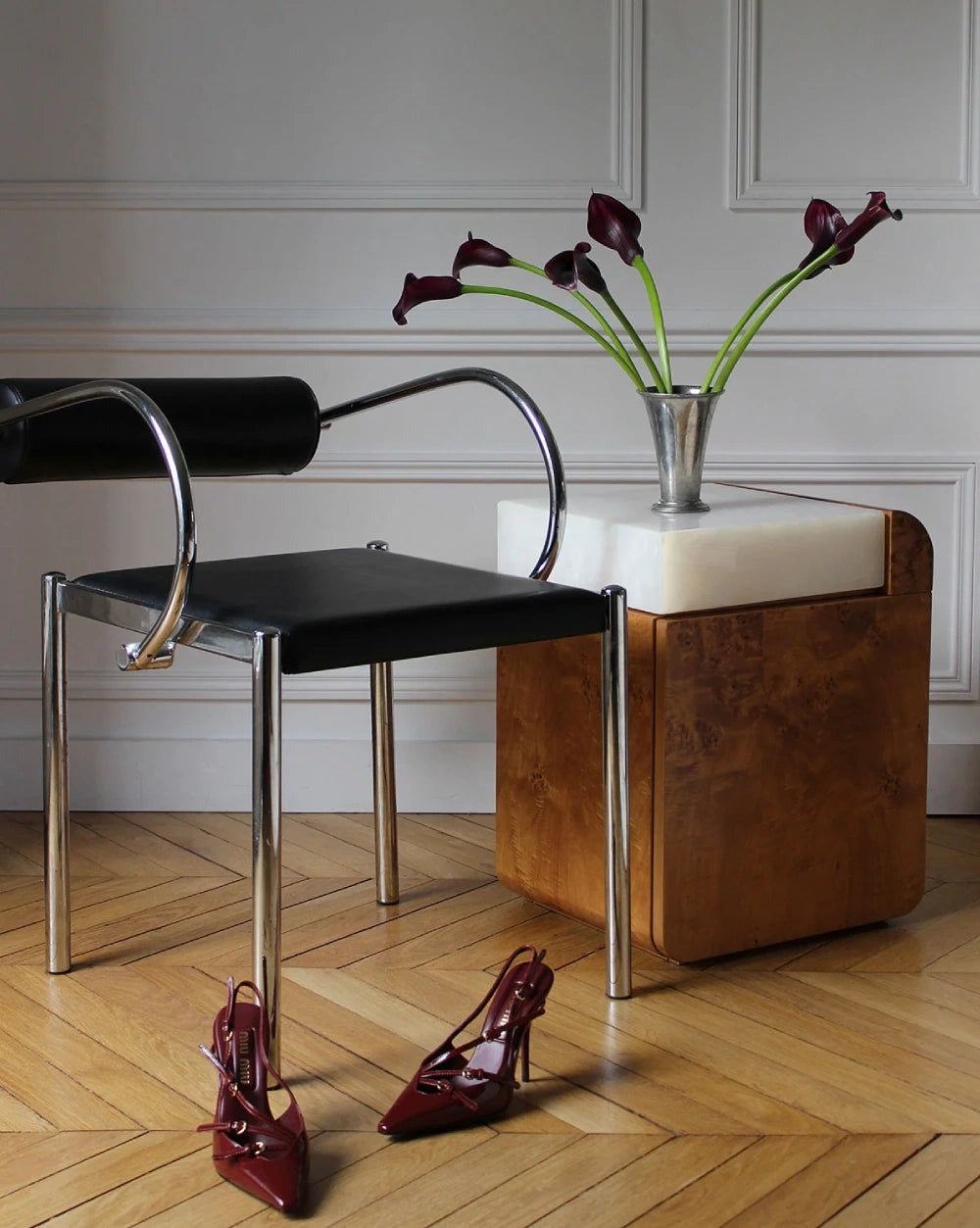 Amo Burl Wood Storage Table