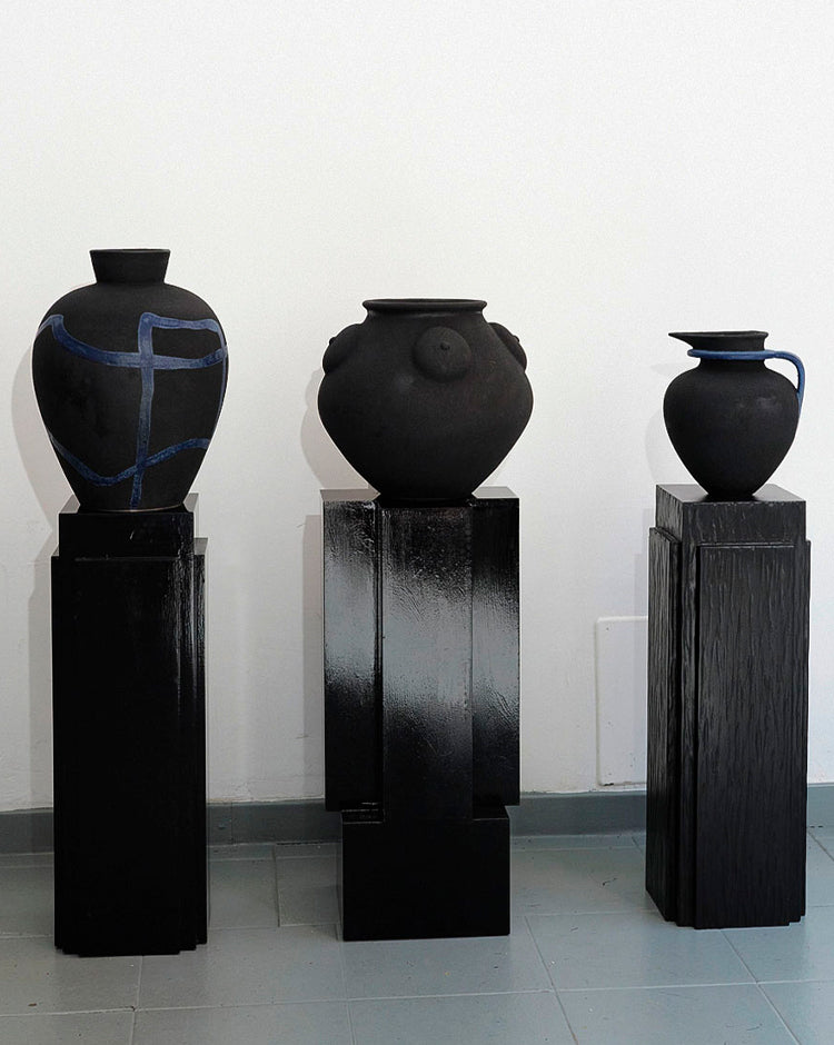 Mother Vessel in black