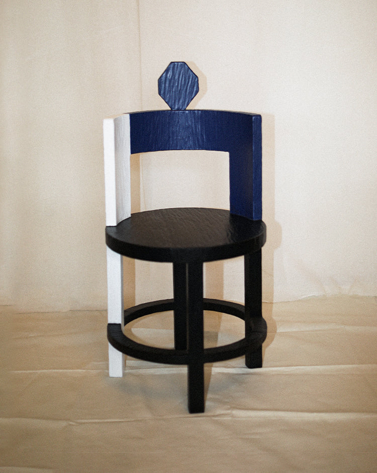 Sculptural Chair I in blue and white