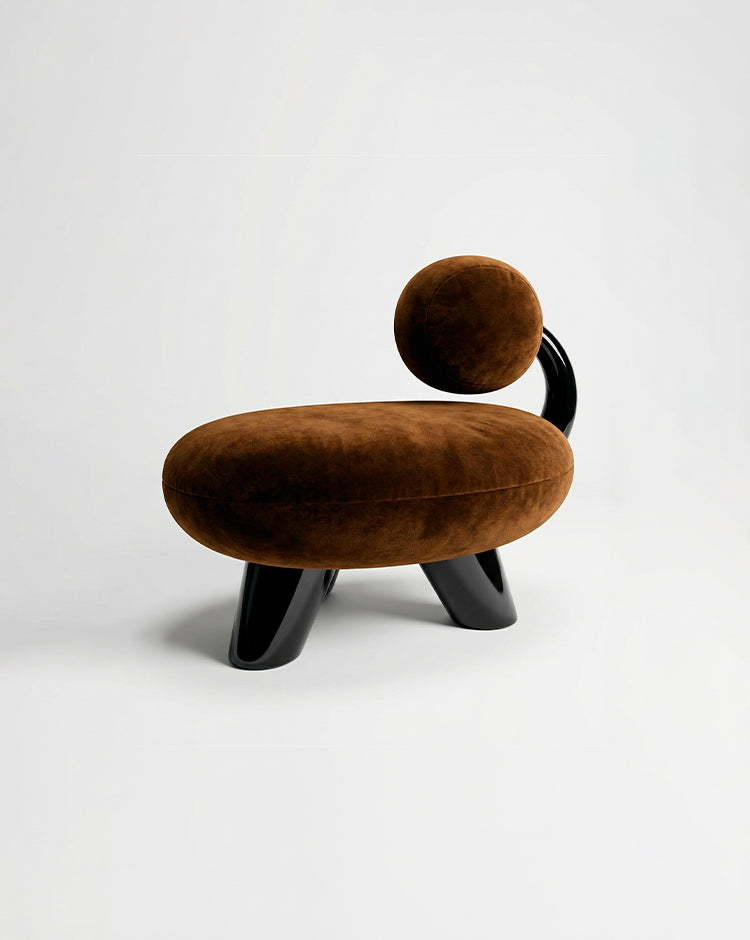 Tomyris Chair